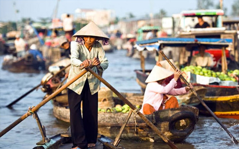 Floating market of Cai Bei