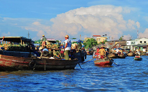 Cai Be Floating Market