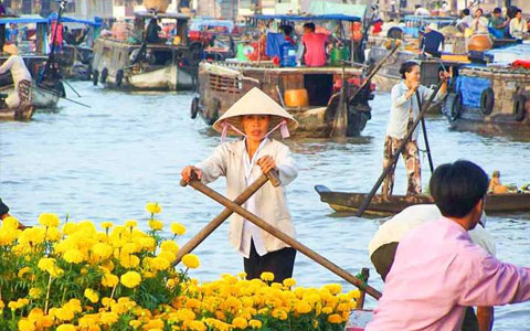  Cai Bei floating market